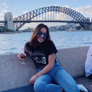 Meet your Posher, Remi